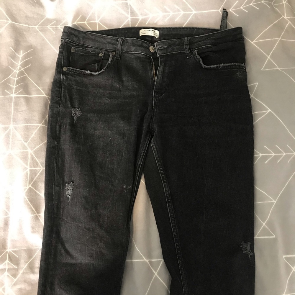 zara distressed jeans